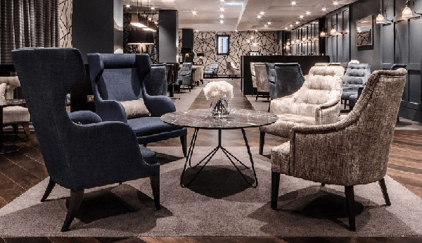 Clubrooms at Gatwick has comfortable and spacious seating for all